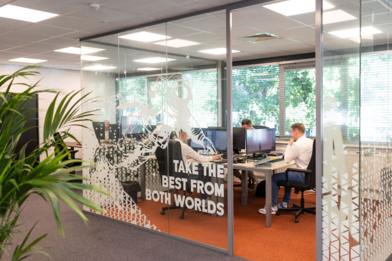 2025-09-02Space'monline-355